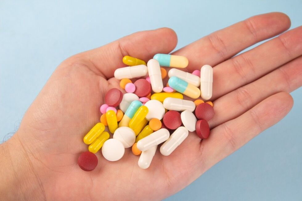 Verschiedene Medikamente zur Behandlung von Prostataentzündungen.